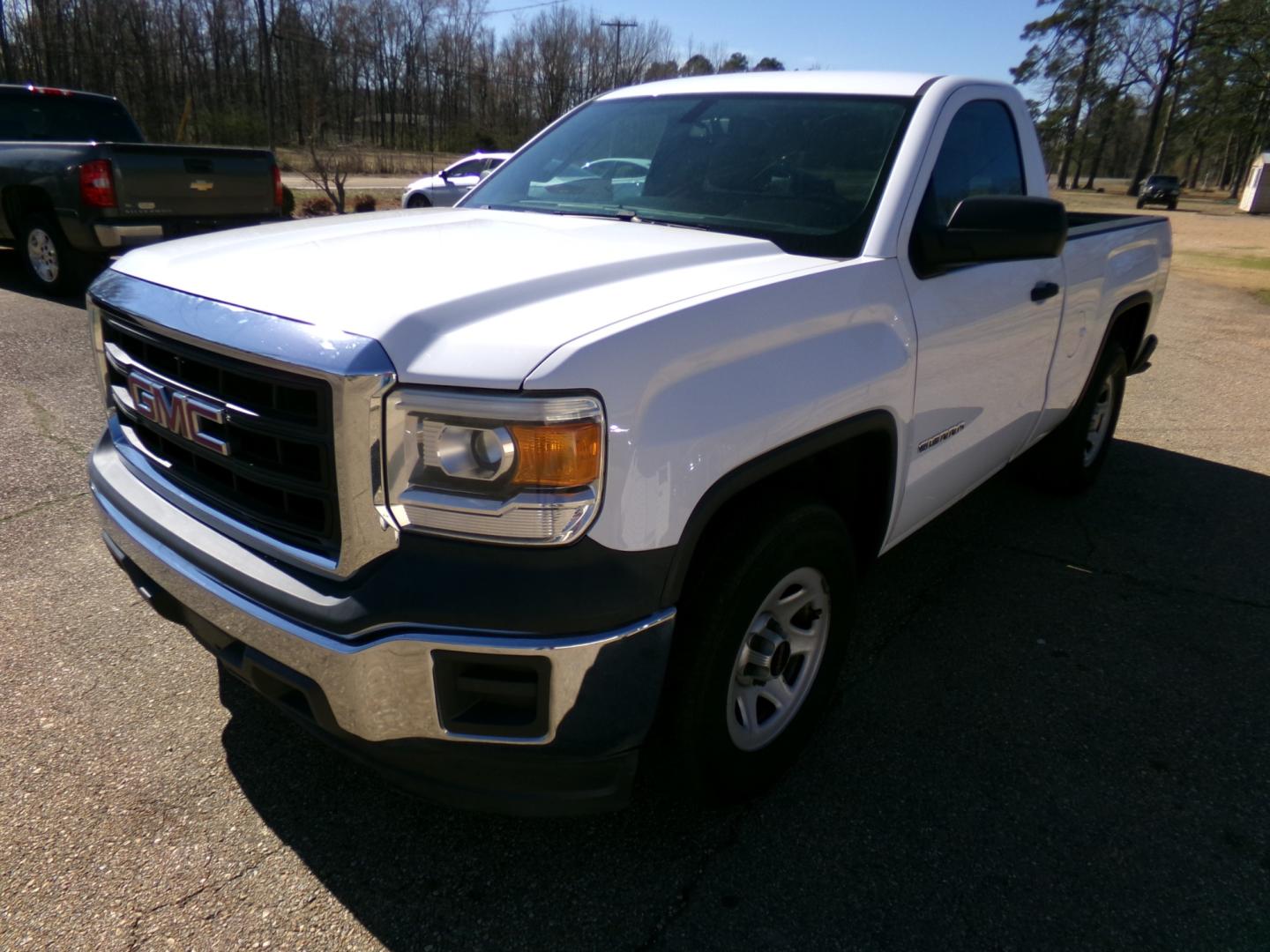 2014 White /Gray GMC Sierra 1500 Base 2WD (1GTN1TEH9EZ) with an 4.3L V6 OHV 12V engine, 6-Speed Automatic transmission, located at 401 First NE, Bearden, AR, 71720, (870) 687-3414, 33.726528, -92.611519 - Photo#0